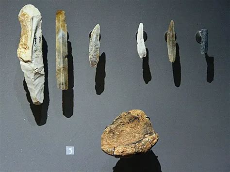 Stone Age Tools And Weapons Information