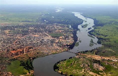 Nile River facts, location, source, map, animals, and ancient history.