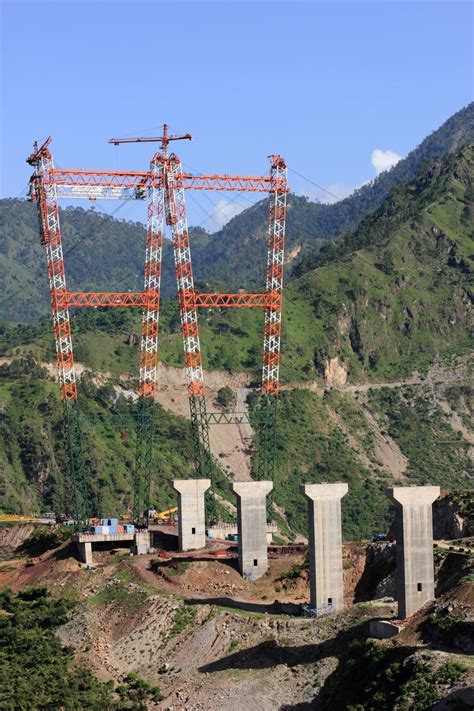 Chenab River Bridge (Jammu and Kashmir, 2019) | Structurae