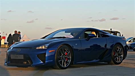 Lexus LFA Lovely V10 Sound! - YouTube