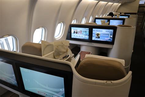 Review: Saudia A330-300 New Business Class - SamChui.com