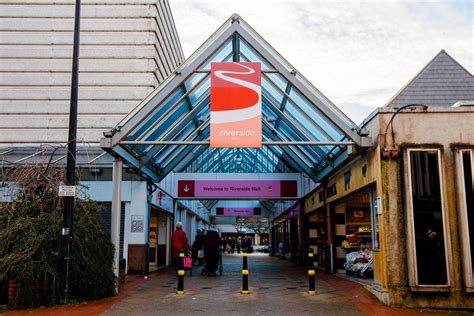 Shrewsbury Riverside Shopping Centre: Readers want to park extra car ...