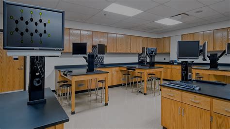 Learning Enhanced by Technology: Science Lab Classroom Design