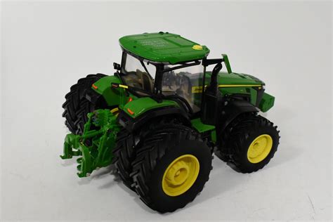 1/32 John Deere 8R 410 Tractor With Duals, 2021 Farm Show Edition ...