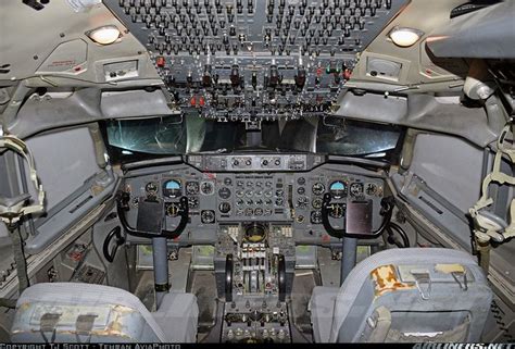 Boeing 707-3J9C aircraft picture | Boeing 707, Aircraft pictures, Boeing