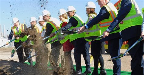 Hemlock Semiconductor breaks ground on major expansion