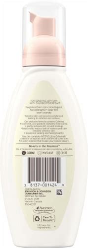 Aveeno® Ultra Calming Foaming Cleanser Makeup Remover, 6 fl oz - Fred Meyer