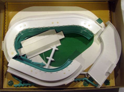 Lot Detail - 1964 YANKEES STADIUM MODEL KIT