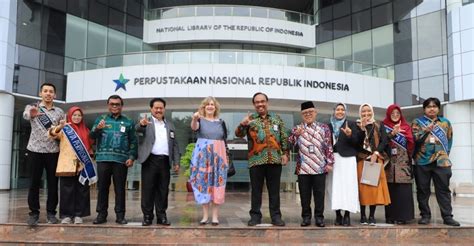 Visit to National Library of the Republic of Indonesia – Vicki McDonald