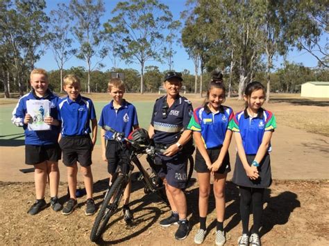 Students add a little colour to Queensland Road Safety Week - Bundaberg