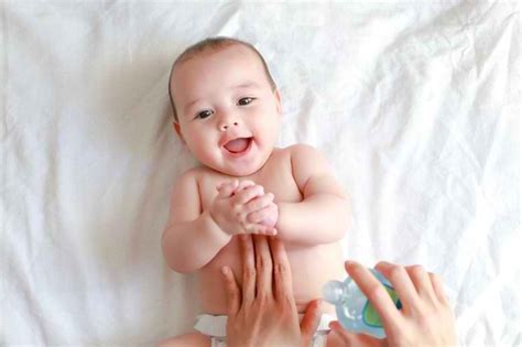 kulit kering pada bayi 1 tahun - Katherine James