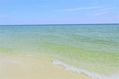 15 Best Mississippi Beaches