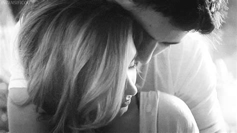 Private GIF | Tumblr couples, Romantic gif, Romantic hug