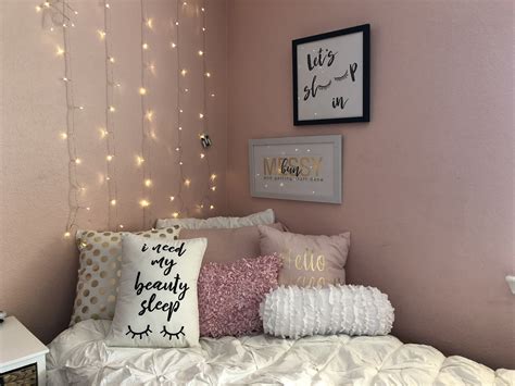 Light Aesthetic Bedroom Pink - Home Design Ideas