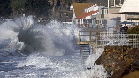 California beachgoers enthralled by huge waves from storms – but they ...