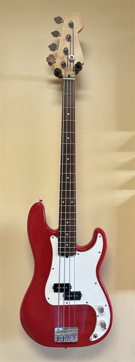 Squier P Bass USED – Stacy's Music Shop, Inc.