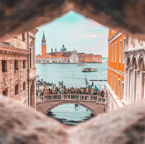 Location: The Bridge of Sighs Legend has it that prisoners who crossed ...