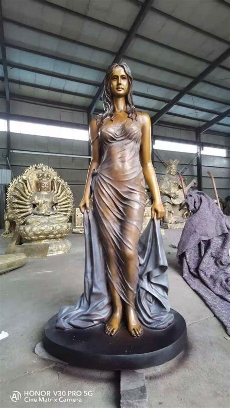 Beautiful Bronze 67 Female Statue - Etsy