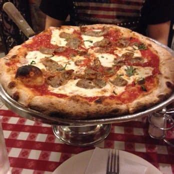 Lombardi’s Pizza - 3641 Photos & 5415 Reviews - Pizza - 32 Spring St ...