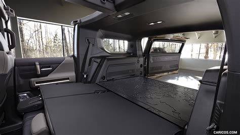 GMC HUMMER EV SUV | 2024MY | Interior