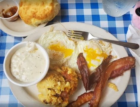 Enjoy A Country Breakfast At Moose Cafe In North Carolina