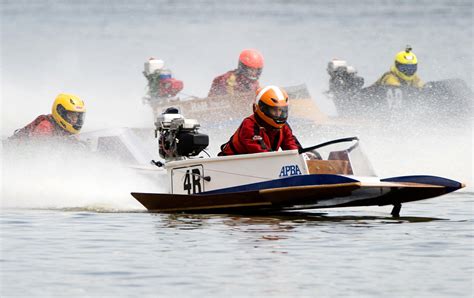 America’s Dirtiest Boat Races | The New Yorker