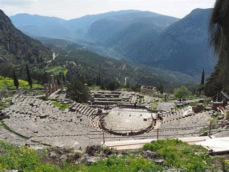 Temple of Apollo at Delphi: The Complete Guide