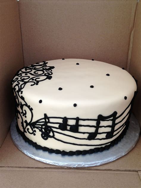 Pin by Patricia Estrada on Music | Music cakes, Themed cakes, Piano cakes