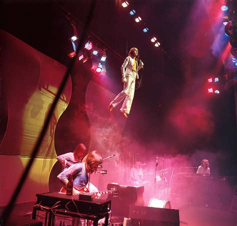 Genesis, Live 1973 : r/Genesis