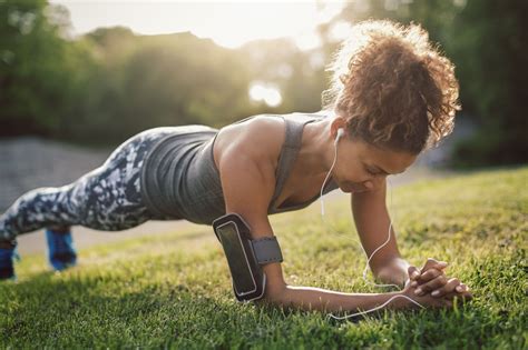 How to Properly Perform the Plank Exercise