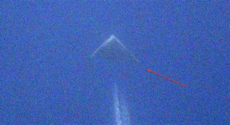 Mystery Plane Photographed Flying Over The US Twice Could Be