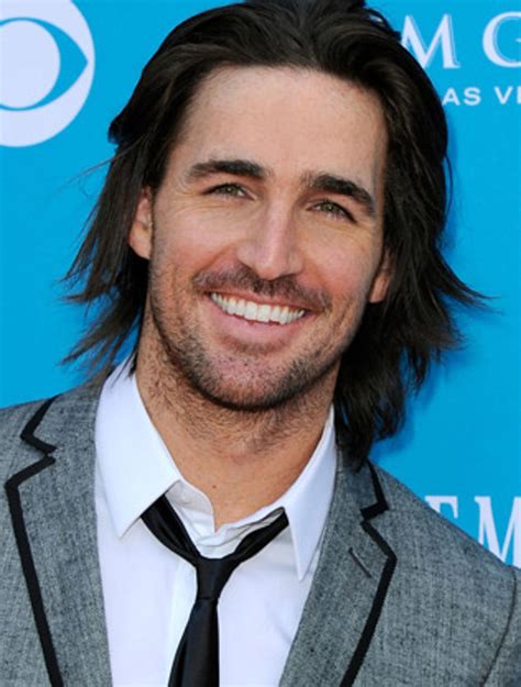 Jake Owen, ‘Barefoot Blue Jean Night’ – Lyrics Uncovered