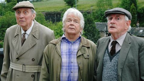 Tom Owen: Last of the Summer Wine star dies at 73 - ONC: One News Central