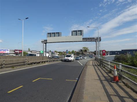 The North Circular Road © Marathon :: Geograph Britain and Ireland