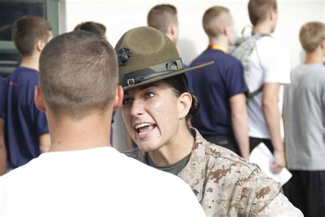 Female Marine Drill Instructors Are Headed to All-Male San Diego Boot ...