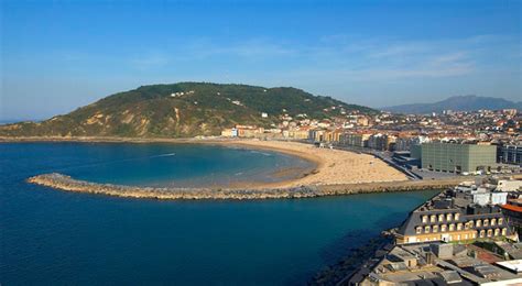 Zurriola beach - San Sebastian Tourism