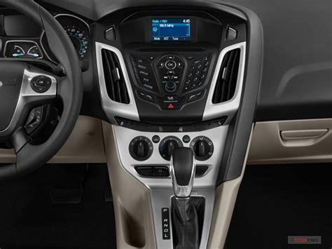 2013 Ford Focus: 27 Interior Photos | U.S. News