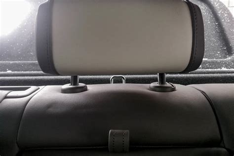 How Do Car Seats Fit in a 2021 Volkswagen Arteon? | Cars.com