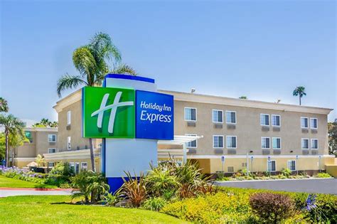 HOLIDAY INN EXPRESS SAN DIEGO SEAWORLD-BEACH AREA, AN IHG HOTEL $112 ...