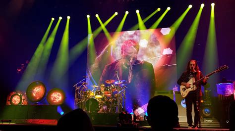 Rush "R40 Live 40th Anniversary" Tour Pictures - Toyota Center ...