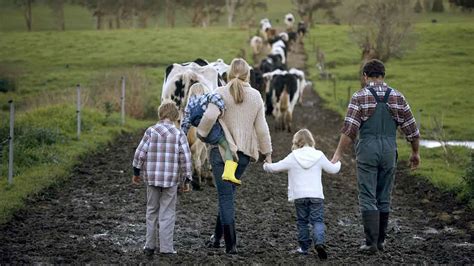 top tips for keeping kids safe on the farm - Farm Safely