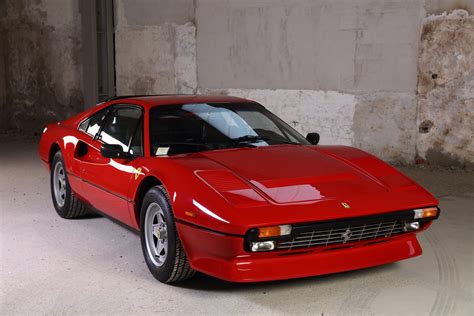 1985 Ferrari 308 GTB - Quattrovalvole | Classic Driver Market