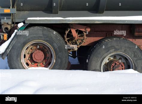 truck tires in snow Stock Photo - Alamy