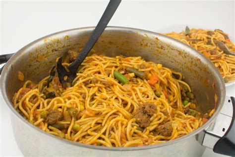 Jollof Spagetti - Chef Lola's Kitchen | Recipes, Spaghetti recipes, Cooking