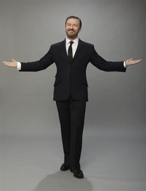 Ricky Gervais on Hosting the Golden Globes: 'I Treat It Like a Stand-Up ...