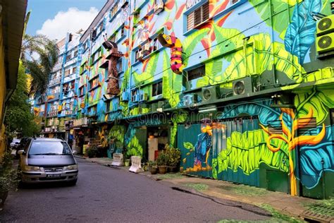 Beautiful Street Art in Kuala Lumpur Malaysia Attracts Many Tourists ...