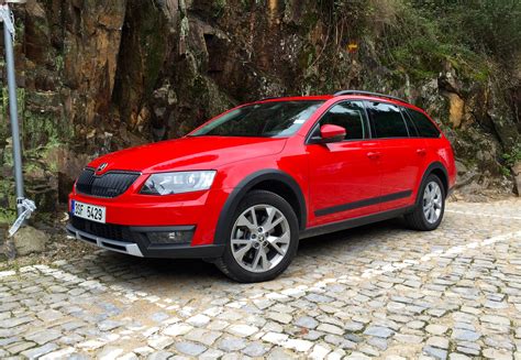 2015 Skoda Octavia Scout Review - photos | CarAdvice