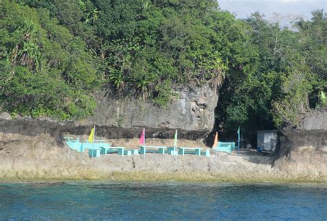 LEXICAL CROWN: BEACH RESORTS APPROACHING PADRE BURGOS OF SOUTHERN LEYTE