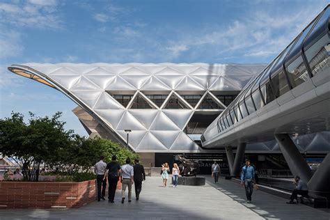 Canary Wharf Crossrail Station in London: membrane construction - seele