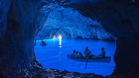 Capri Island and Blue Grotto Shared Tour from Sorrento - Positano Capri